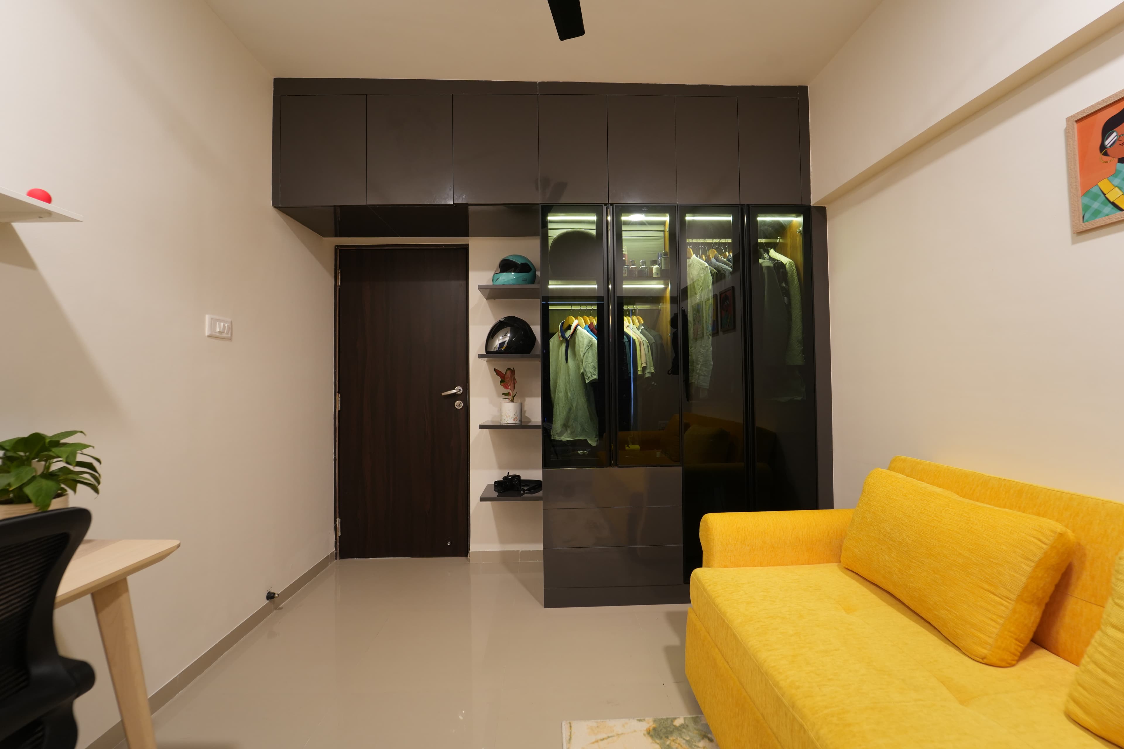 Texture-rich interior layout